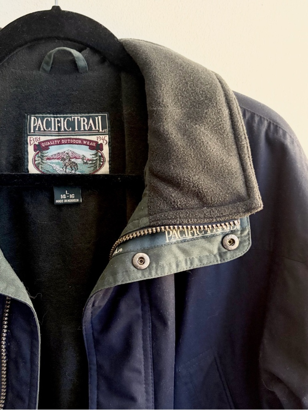 Pacific Trail Jacket - Picture 5 of 8